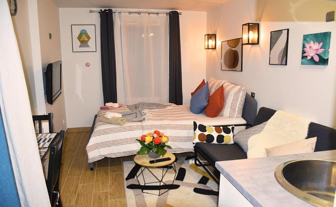 Apartment At Paris-Defense Arena Free Parking By Servallgroup Courbevoie Extérieur photo